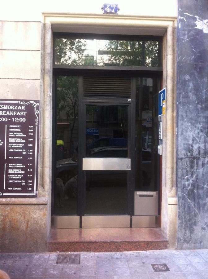 Sant Antoni Hostal, Sustainable Tourism Барселона Экстерьер фото