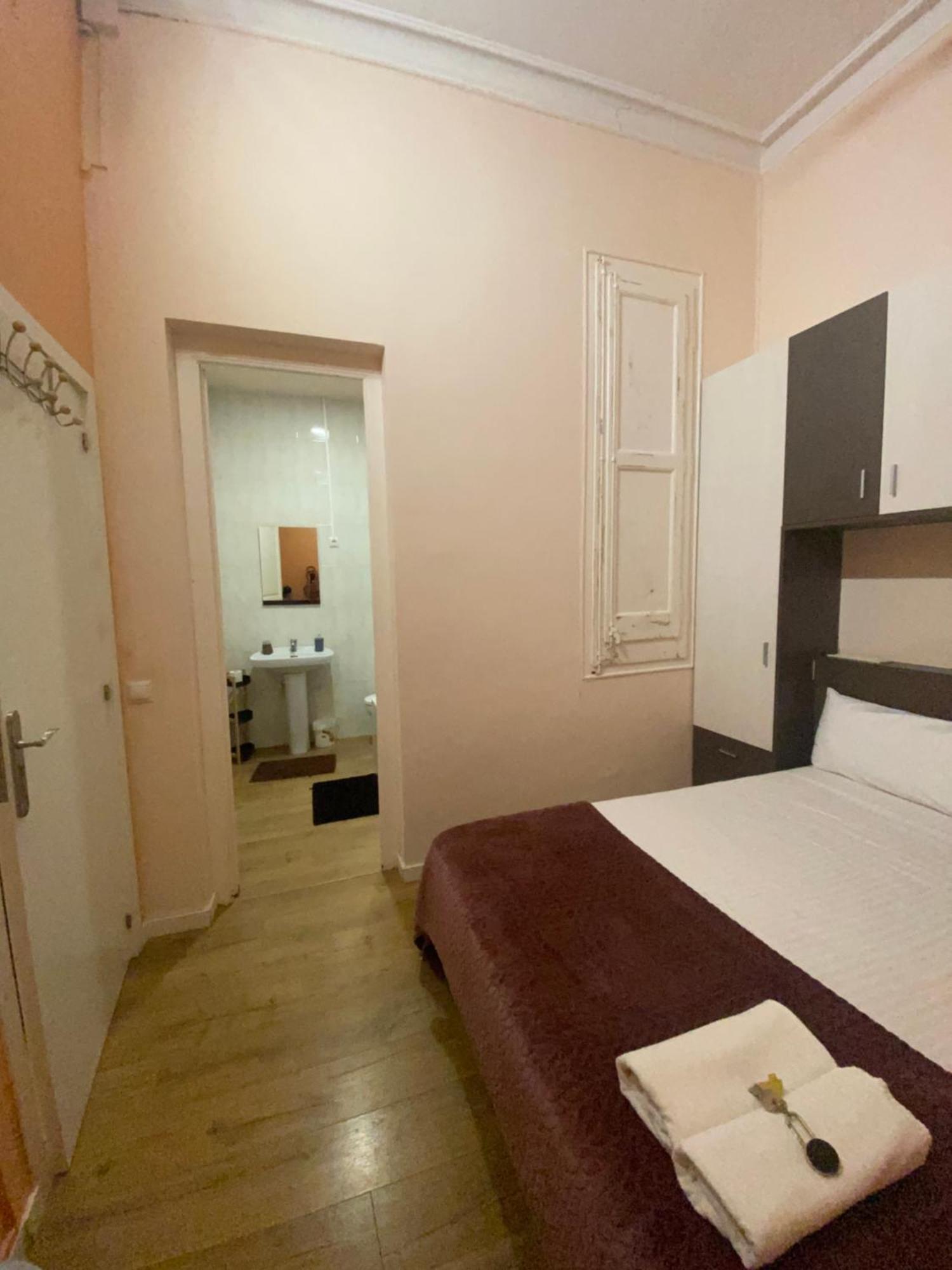 Sant Antoni Hostal, Sustainable Tourism Барселона Экстерьер фото